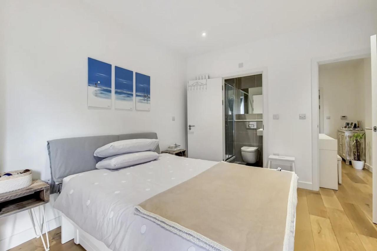 Luxury 2 Bed 2 Bath With Balcony New Build Apartment *South Central London* Dış mekan fotoğraf