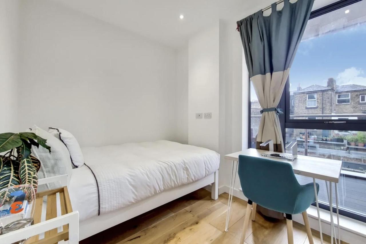 Luxury 2 Bed 2 Bath With Balcony New Build Apartment *South Central London* Dış mekan fotoğraf